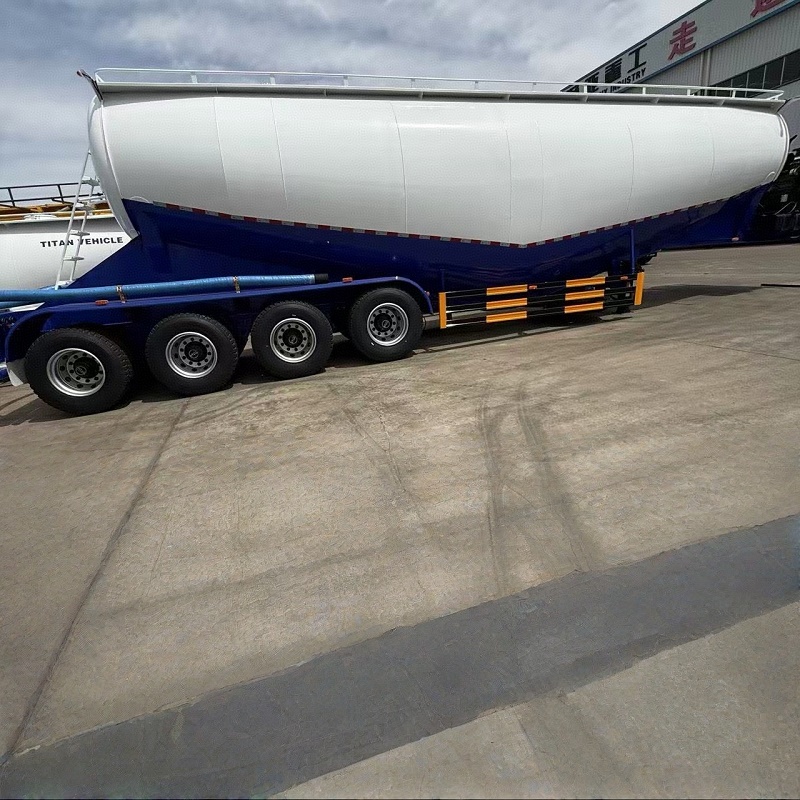 4-Axis Oil Tanker Truck - Image 2
