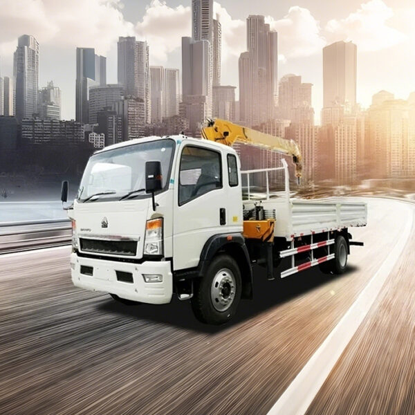 Sinotruck Howo Small Truck Crane